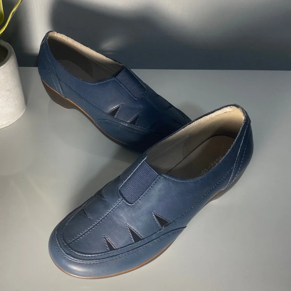 Easy Spirit Womens GAVYN Navy Blue Leather Slip On Cut Out‎ Loafers Size 5.5 w